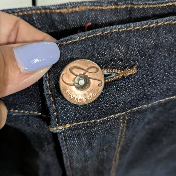 ~NWOT Women's Jeans - Picture 2 of 5